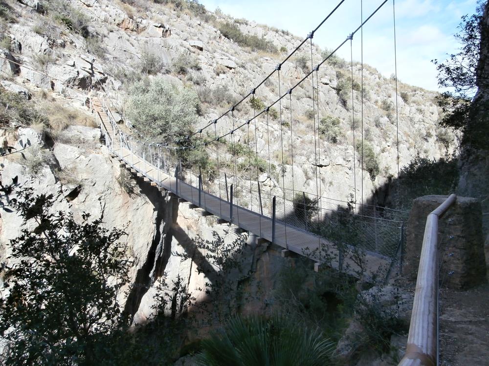 Puente Colgante de los Calderones